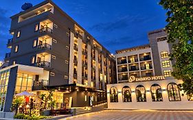 Embryo Hotel